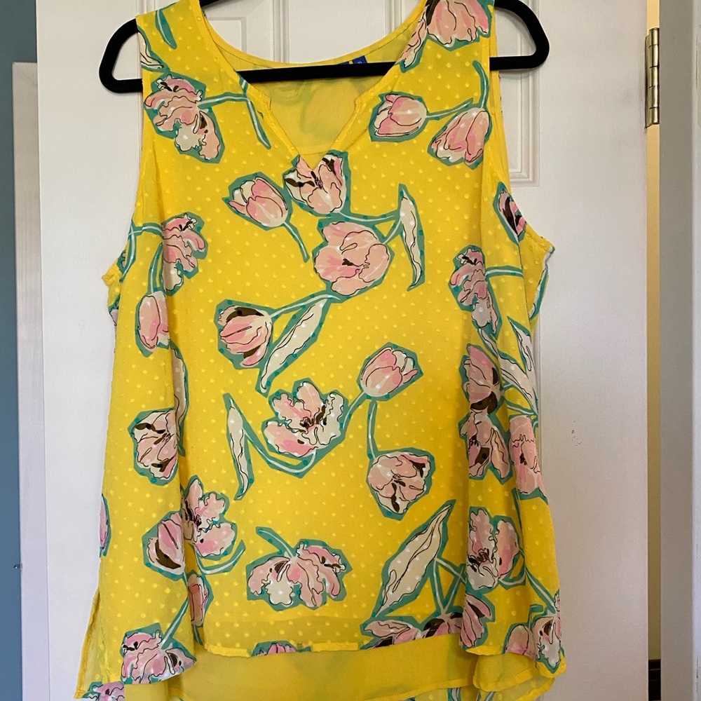🛍🛍 Apt. 9 Sleeveless Top